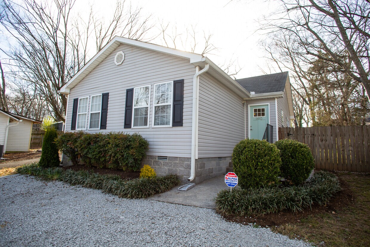 Primary Photo - 1410 Stainback Ave