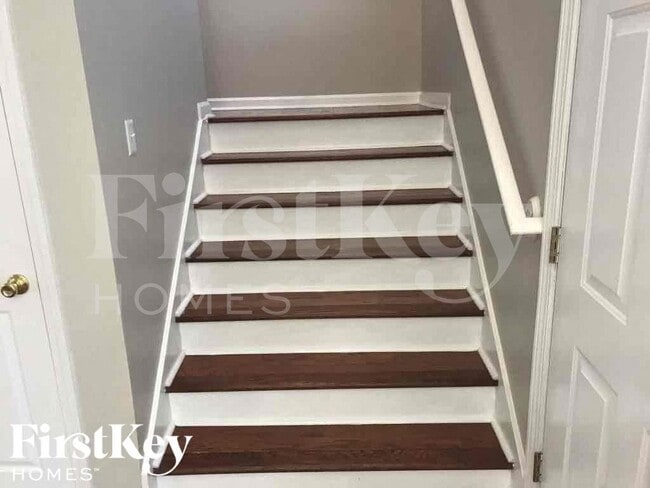 Building Photo - 338 Breeze Mdw