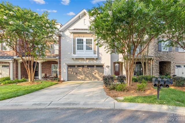 Foto principal - 16416 Hawfield Woods Lane