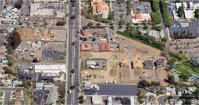 Building Photo - Janus