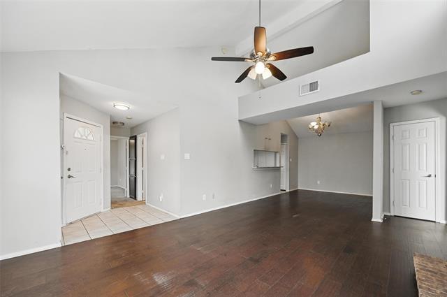 Building Photo - 701 Via Miramonte