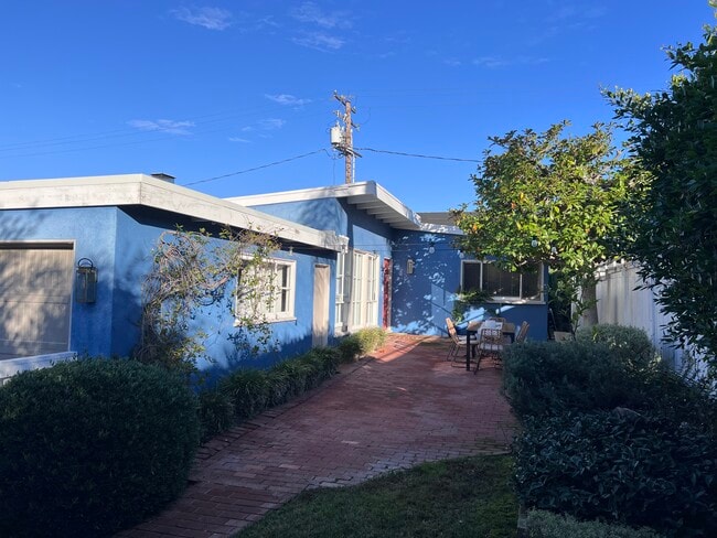 Foto del edificio - 3200 Oak Ave