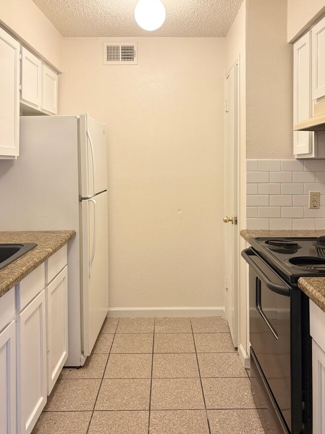 Foto del edificio - 8109 Skillman St