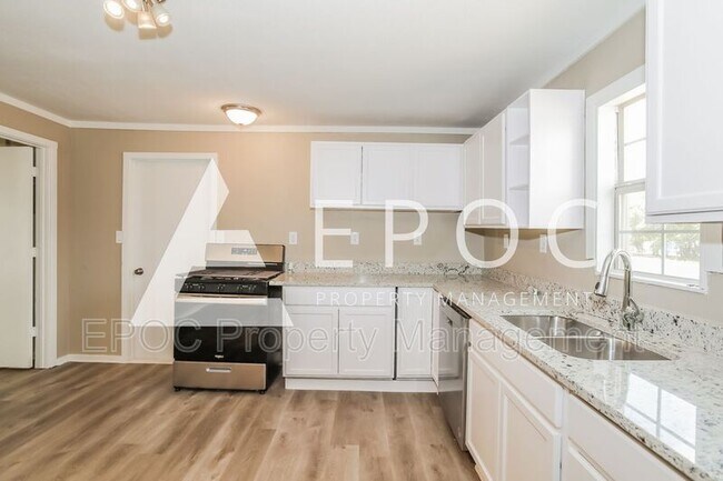 Foto del edificio - 635 E 3rd St
