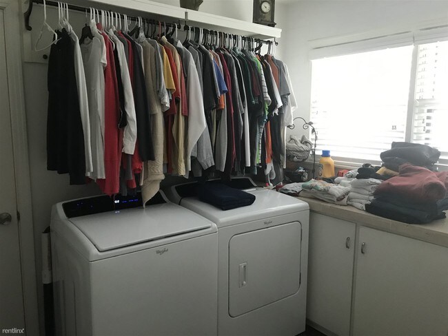Foto del edificio - 3 br, 1.5 bath House - 5622 E Douglas Ave ...