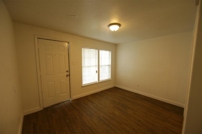 Building Photo - 3115 Agnes St