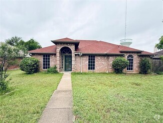 Building Photo - 707 S Highland Dr