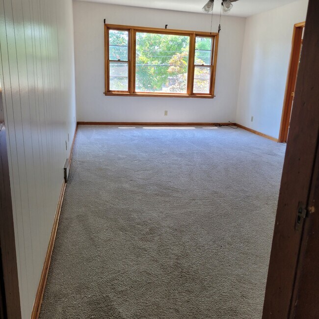 Foto del edificio - 2460 Grand Ave