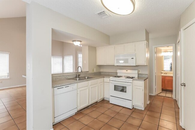 Foto del edificio - 8603 Kinghaven St