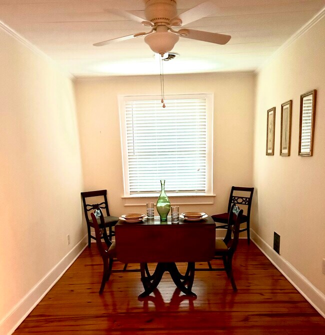 Foto del edificio - 345 E 13th St
