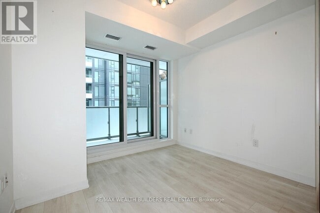 Building Photo - 34-7034 Tubman Ave