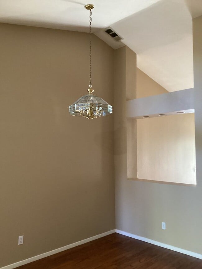 Foto del edificio - Centrally Located Home in Kitty Hawk
