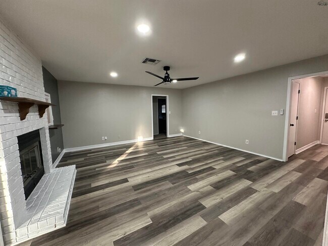 Foto del edificio - 2805 Ecleto Blvd