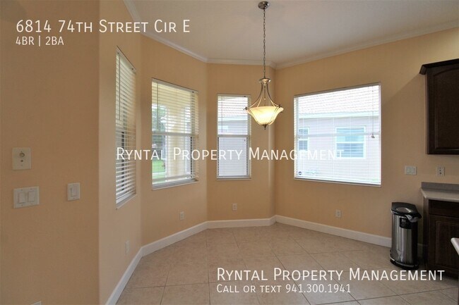 Foto del edificio - 6814 74th Street Cir E