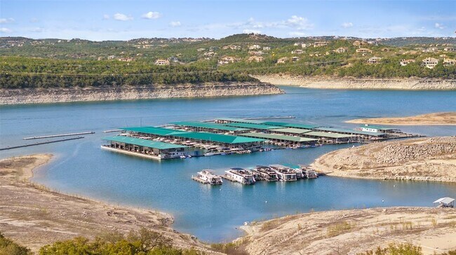 Foto del edificio - 17210 W Beach Rd