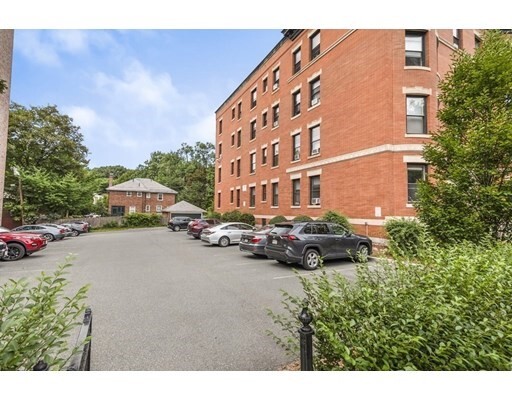 Foto principal - 1060 Beacon St