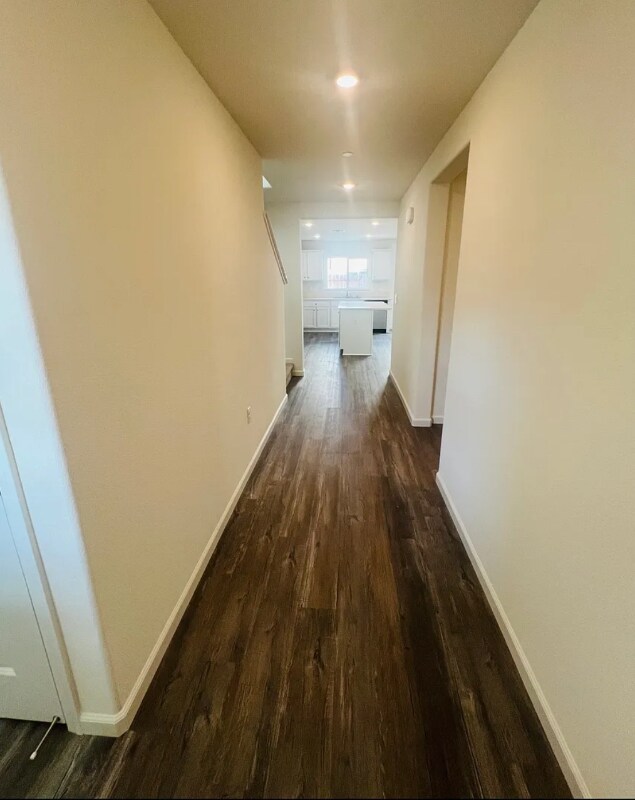 Foto del edificio - 18541 Waterfront Wy