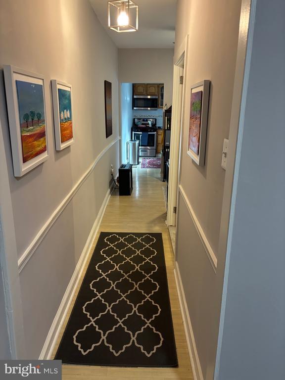 Building Photo - 1155 S 10th St