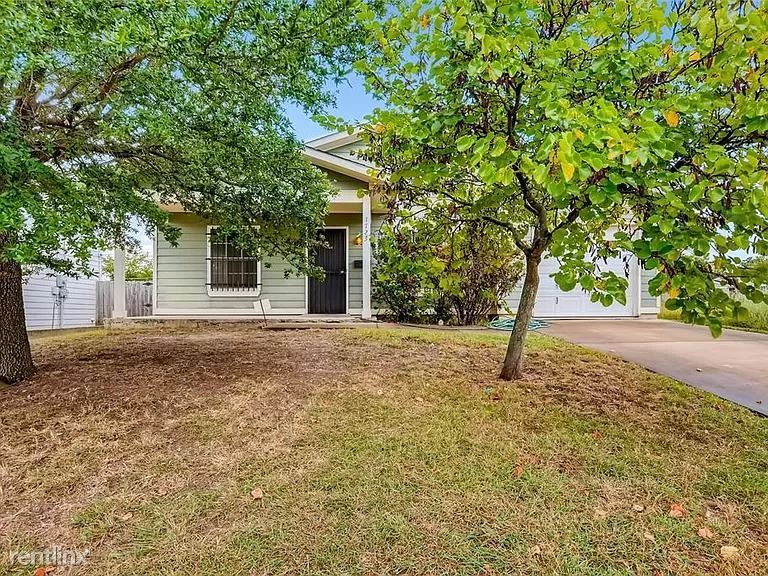 Primary Photo - 3 br, 2 bath House - 1723 Red Cloud Dr