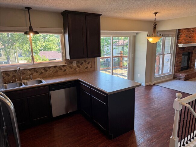 Building Photo - 1108 Amberglen Dr