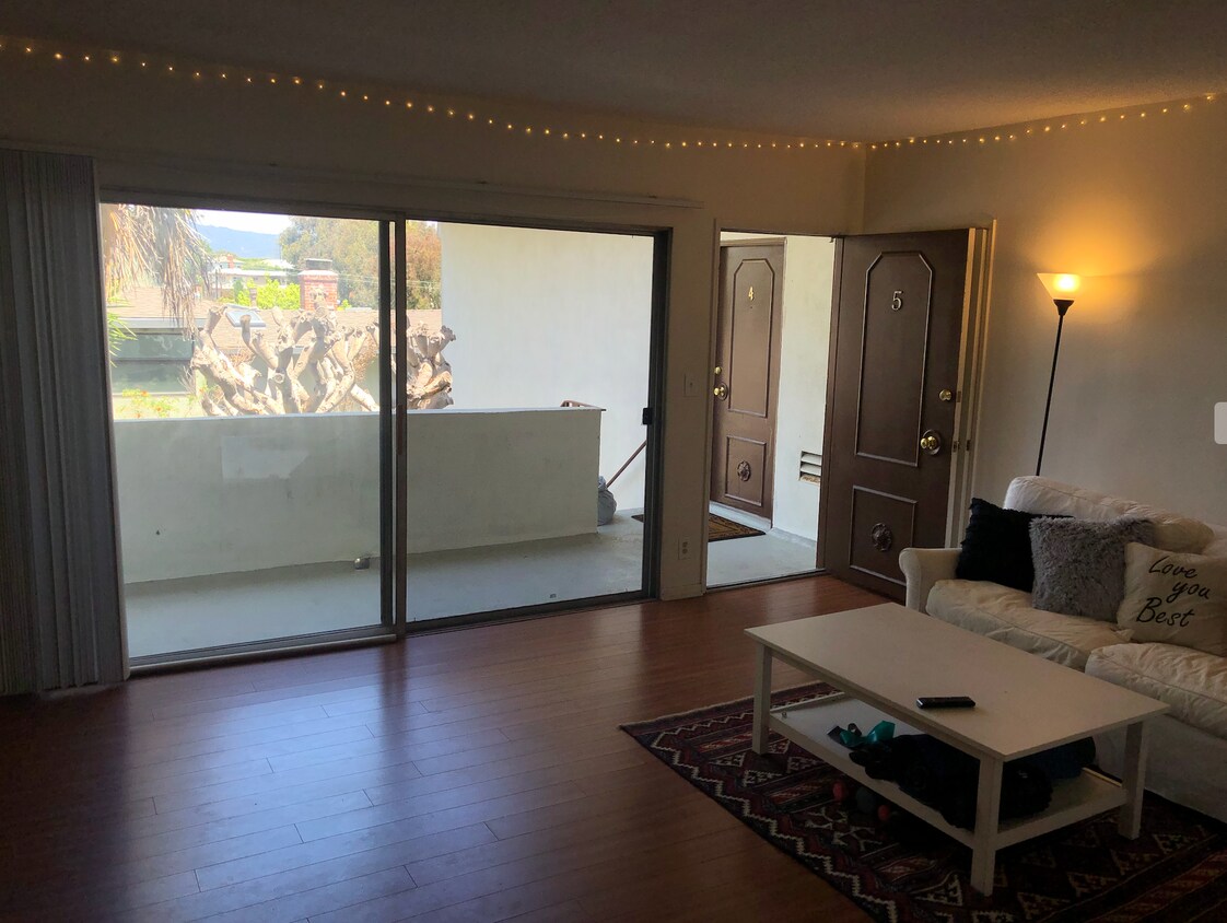 living room looking out - 2660 Highland Ave