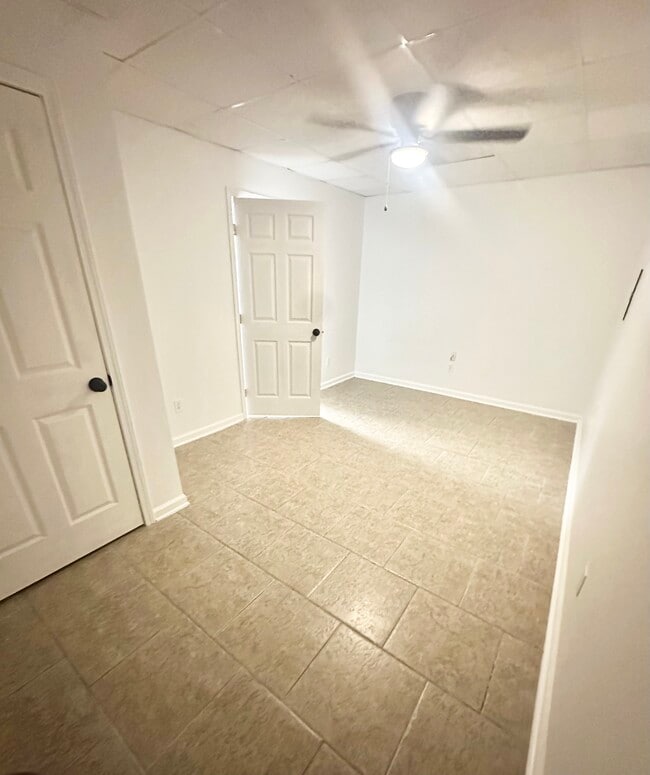 Building Photo - Jean Lafitte