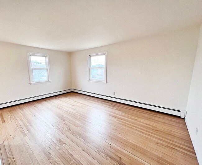 Foto del edificio - 142-144 Canterbury Ave