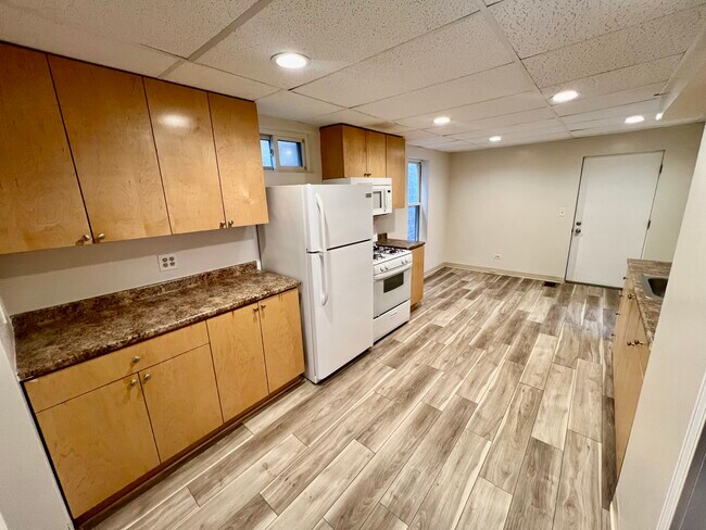 Foto del edificio - 2146 W Huron St
