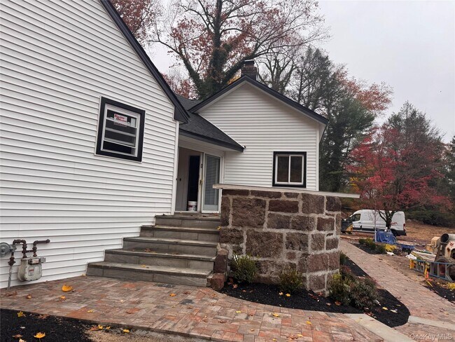 Foto del edificio - 263 S Mountain Rd