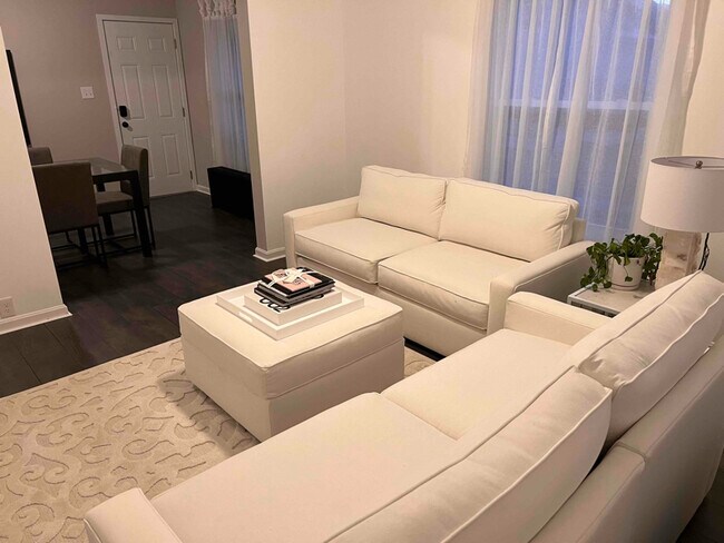 Building Photo - 57 Hamblet St