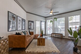 1BR, 2BA - 813SF - A9 - Living Room - Palencia