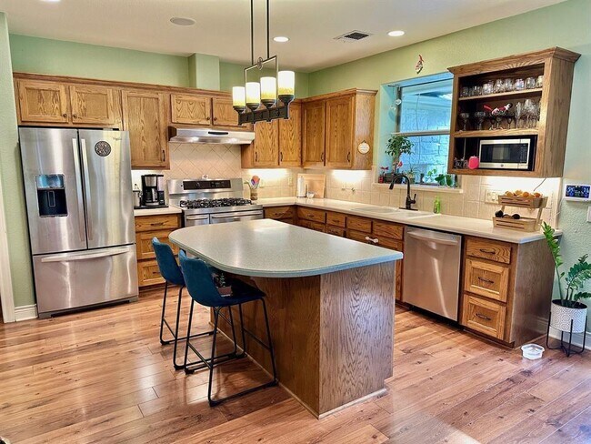 Foto del edificio - 241 Shady Hollow