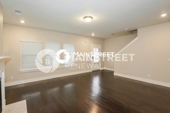 Foto del edificio - 5 Bedroom Pet-Friendly Home in ANTIOCH, TN...