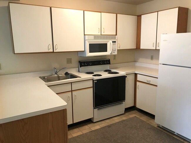 Building Photo - 7606 Westward Way