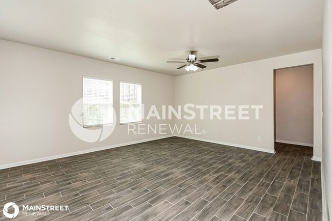 Building Photo - 330 Randette Dr