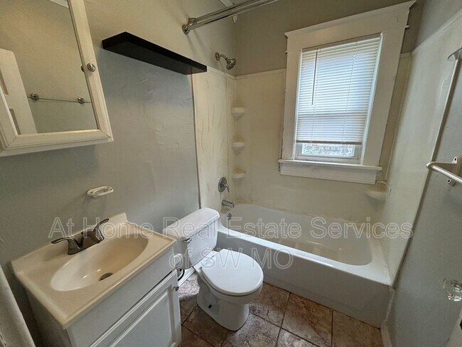 Foto del edificio - 822 S Fort Ave