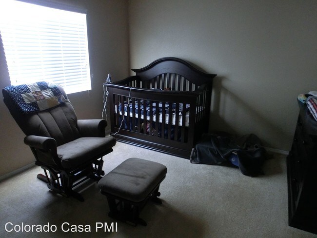 Building Photo - 4615 Crow Creek Dr