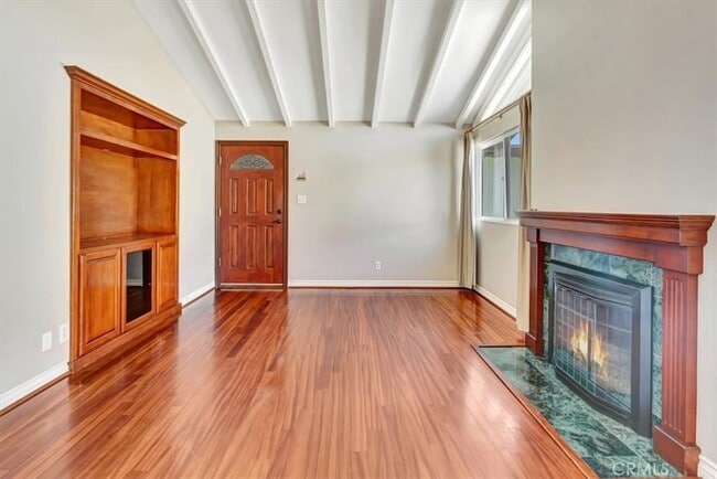 Building Photo - 1522 Robin Rd