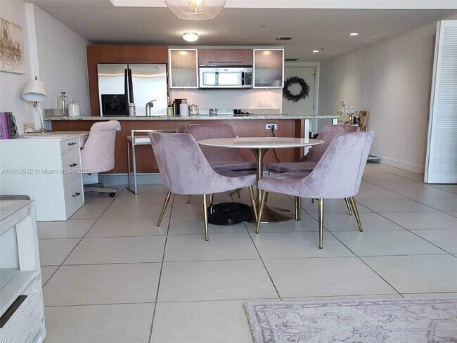 Foto del edificio - 185 SW 7th St
