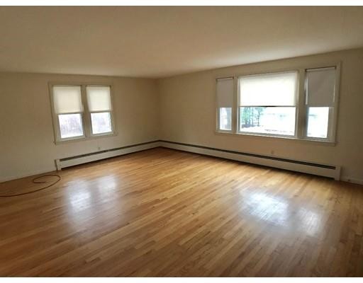 Foto del edificio - 6 Roland Rd