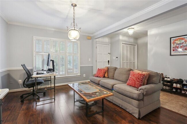 Building Photo - 43 Ivy Gates NE