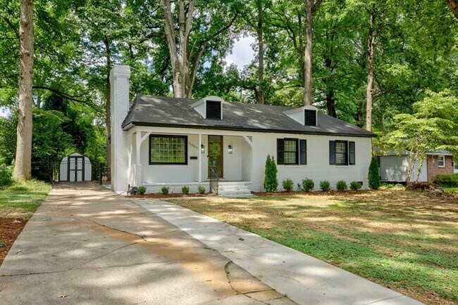 Building Photo - Completely Remodeled & Updated Madison Par...