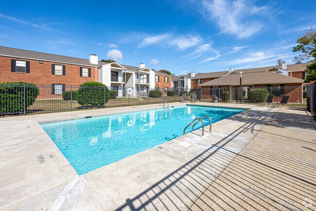 Piscina - Pass Pointe Apartments