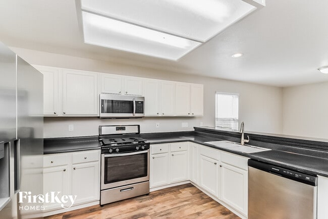 Building Photo - 942 Square Dance Ln