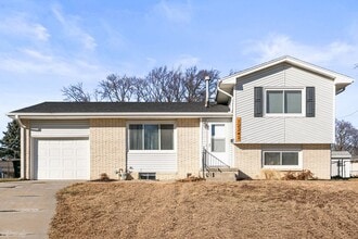 Building Photo - 12242 Kuehl Cir