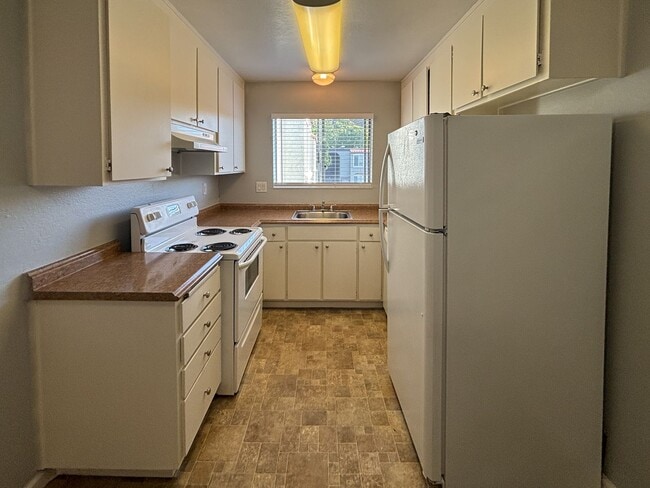Interior Photo - 4116 Loveridge Road