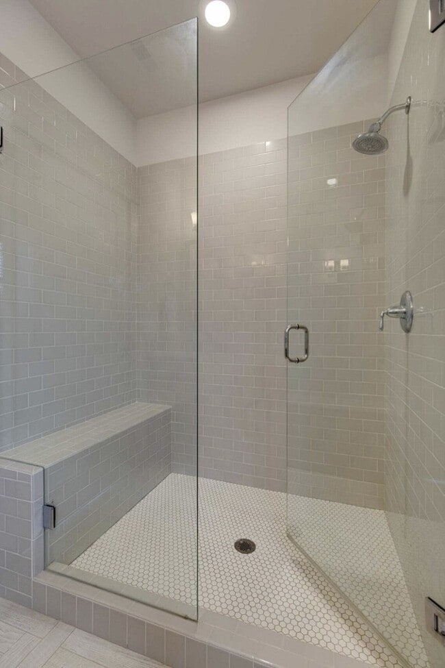 Building Photo - 1510 Rosebank Ave