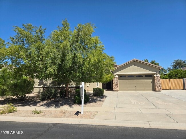 Foto del edificio - 8414 W Northview Ave