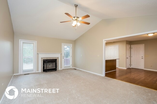 Building Photo - 5701 Chinaberry Pl