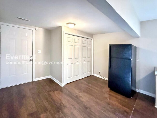 Foto del edificio - 318 Oregon St